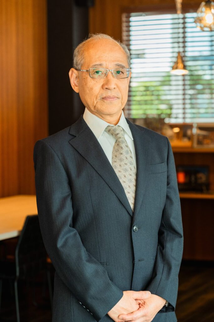 金内　利之