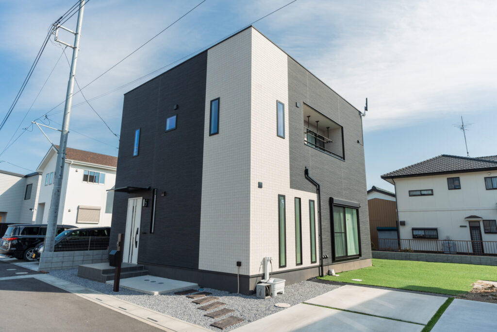 シンプルモダンな家で育む、家族の心地よい時間