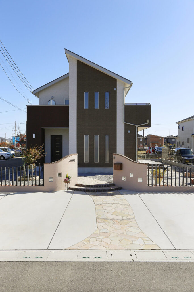 空間のゆとりと心地よさが響き合う、40坪のシンプルモダンな住まい
